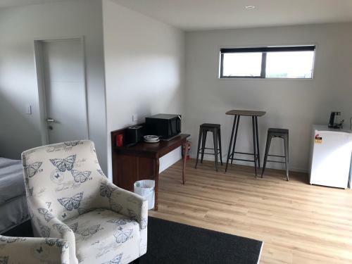 5 Bedrooms & 4 Bathrooms