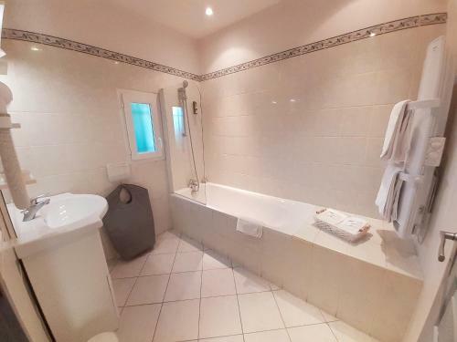 Hotel Le Clos Des Capitelles
