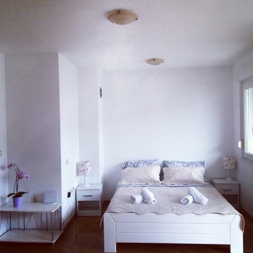 Sorento Apartments