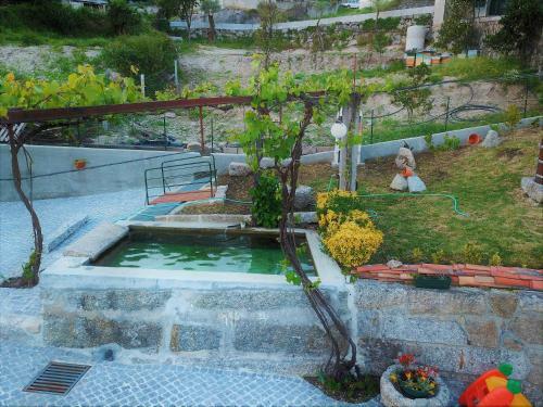 Casa Da Ramada - Water Spa Tank With Running Natural Spring Water - By Bedzy