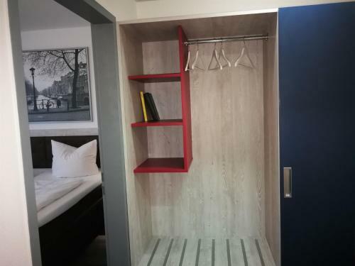 Hotel Near By