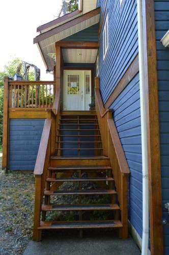 Easy On The Edge B&B