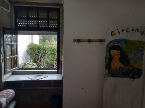 Dans L'atelier Hostel