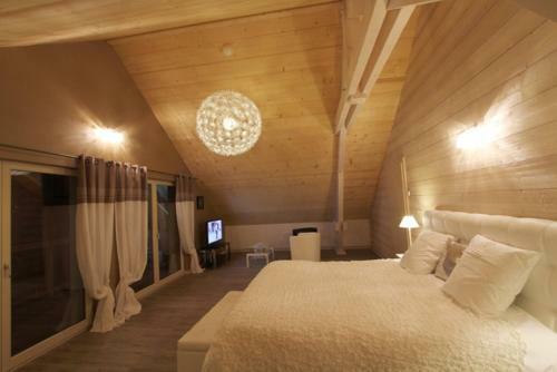 Bed & Breakfast Chambres D'h�tes Couleurs Bois & Spa