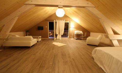 Bed & Breakfast Chambres D'h�tes Couleurs Bois & Spa