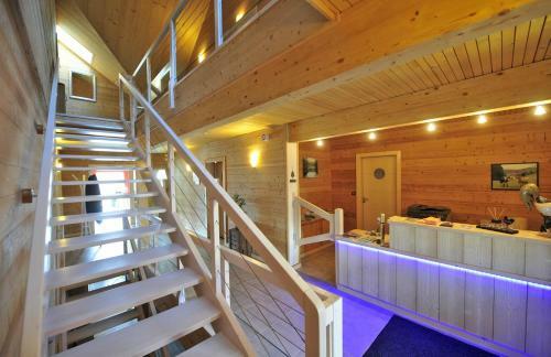 Bed & Breakfast Chambres D'h�tes Couleurs Bois & Spa