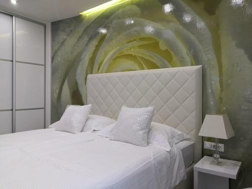 Family City Center Apartments