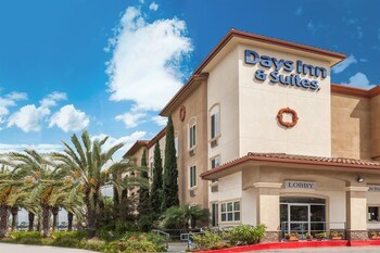 Motel Days Inn & Suites Garden Grove