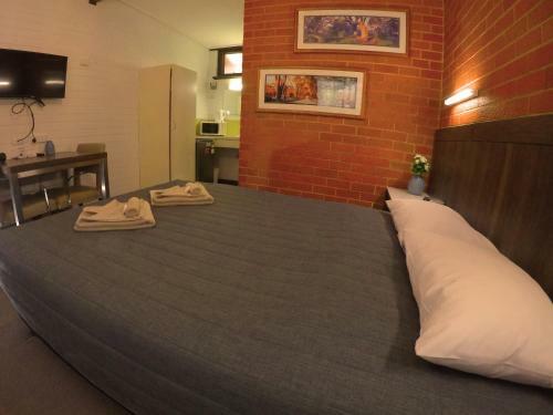 The Vineyards Motel