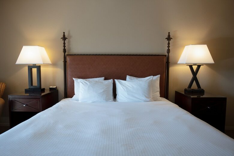Hotel Riverside Inn