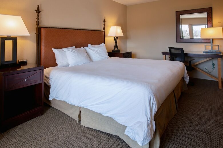 Hotel Riverside Inn