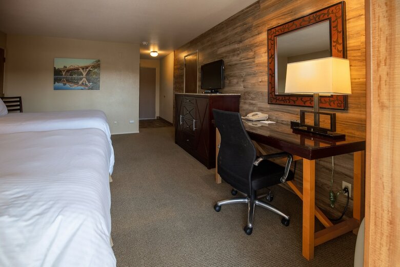 Hotel Riverside Inn