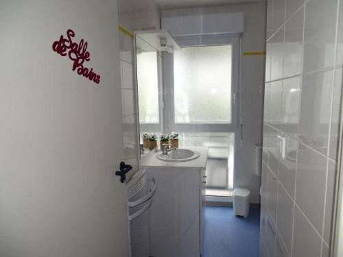 Studio Apartment Audierne - Bre06111d-s