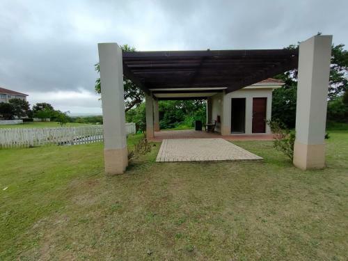 Lovely 3 Bedroom Apartment In Sheffield/ballito
