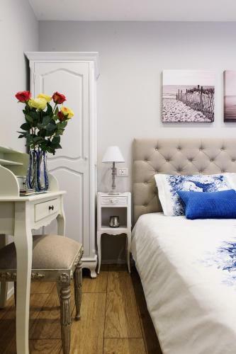 Hostal Lora Center Room
