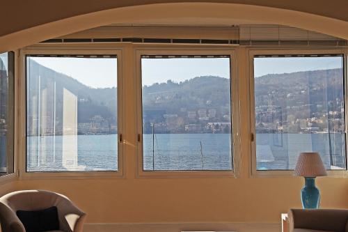 Lake View 9