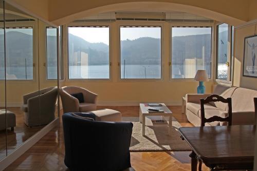 Lake View 9