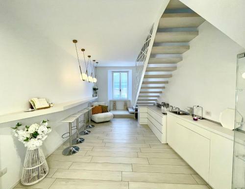 Hostal Mariarosa Suites