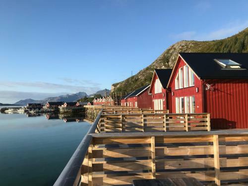 Luxurious Cabin By The Waterfront