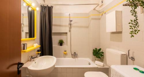 Apartamento Altido Charming Flat For 5, Near Train Station