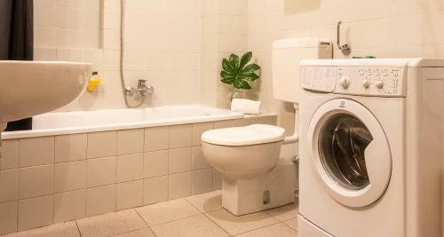 Apartamento Altido Charming Flat For 5, Near Train Station