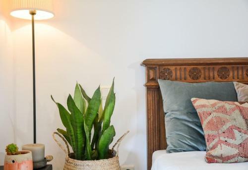 Luxury Hilltop Villa 200m From The Beach