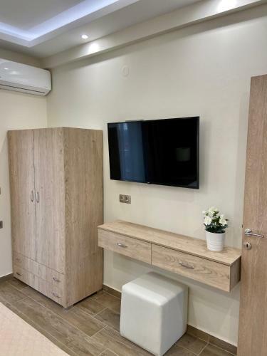 Katia Apartments