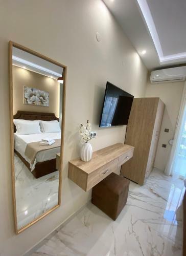 Katia Apartments