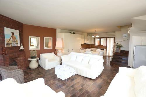 Villa Mare Blu - Beachfront, Panoramic View, Garden