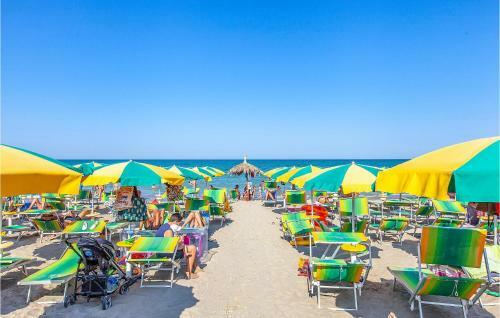 Stunning Apartment In Grottammare With 2 Bedrooms