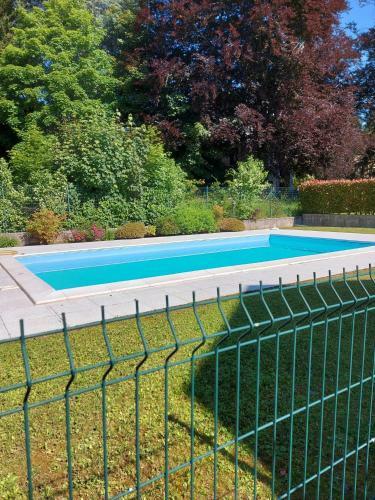 Apartamento Incantevole Appartamento Con Piscina E Vista Monti