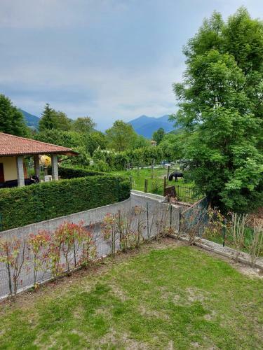 Apartamento Incantevole Appartamento Con Piscina E Vista Monti