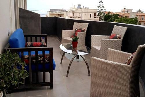 ?cean Blue Apartment In Chania