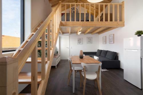 Stylish Duplex House - Terrace & River View