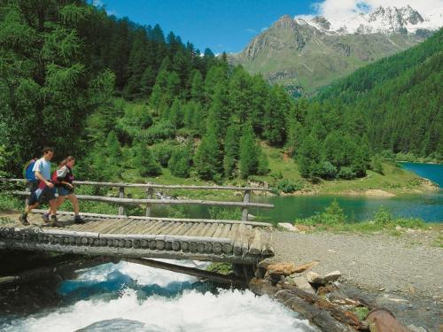 Pleasant Apartment In Magras Di Mal� With Spa