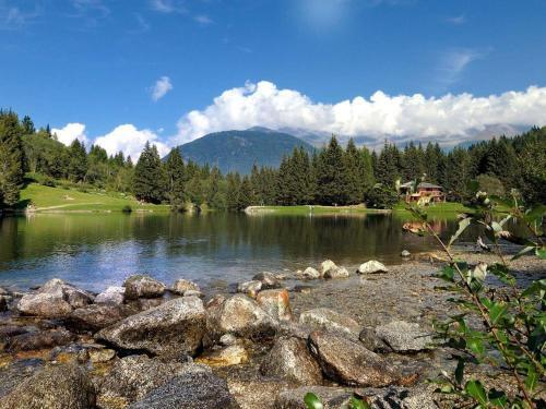 Pleasant Apartment In Magras Di Mal� With Spa
