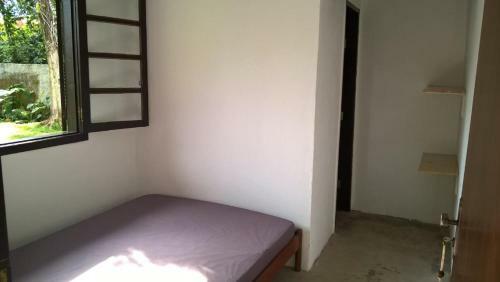 Casa, Quarto Inteiro E Quarto Compartilhado Jur�ia