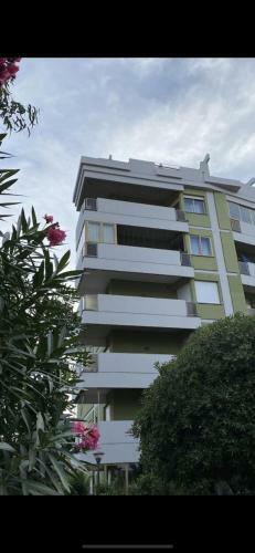 Apartamento Attico Terrazzato Vicinissimo Al Mare