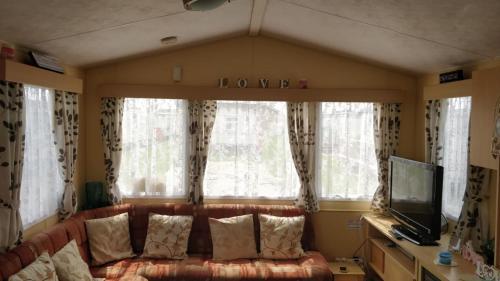 8 Berth Golden Sands (herald)