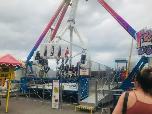 Apartamento 4 Bedrooms Holiday Caravan