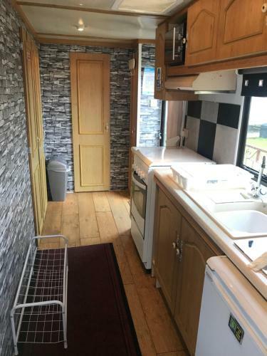S&c 6 Berth