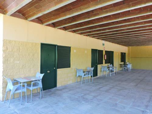Hostal - Bungalows Camping C�ceres
