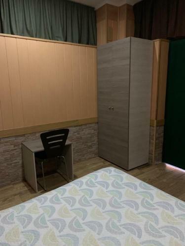 Hostal - Bungalows Camping C�ceres