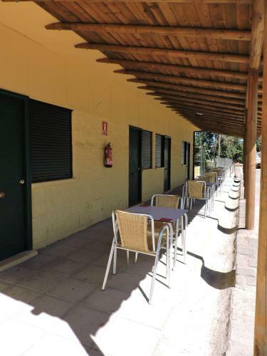 Hostal - Bungalows Camping C�ceres
