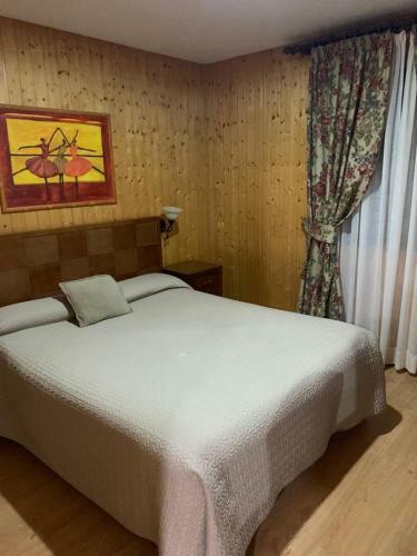 Hostal - Bungalows Camping C�ceres