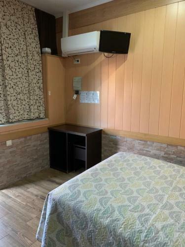 Hostal - Bungalows Camping C�ceres