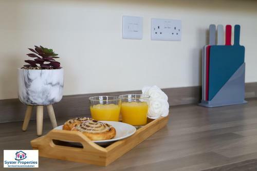 Syster Properties Serviced Accommodation Leicester 5 Bedroom House Glen View