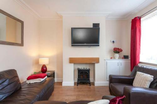 Apartamento Silver Stag, Comfortable, Spacious And Convenient 2 Bed House