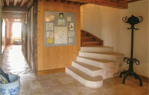 Six-bedroom Holiday Home In Beauville