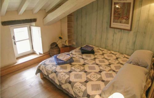 Six-bedroom Holiday Home In Beauville